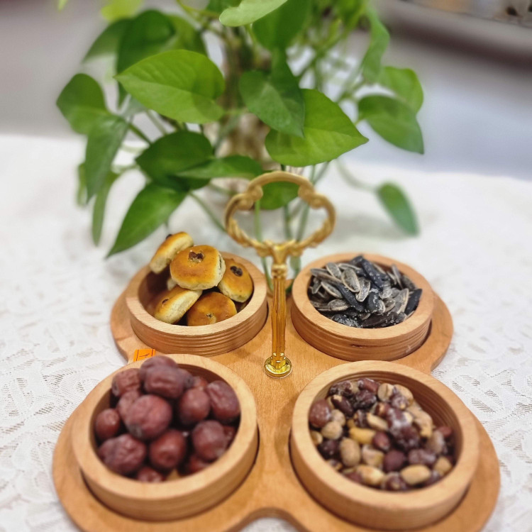 اردو خوری چوبی 4 خانه مدل گرد ضد آب